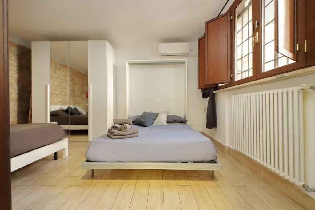 Vatican Flat Spacious Cozy With Court Rome Bagian luar foto