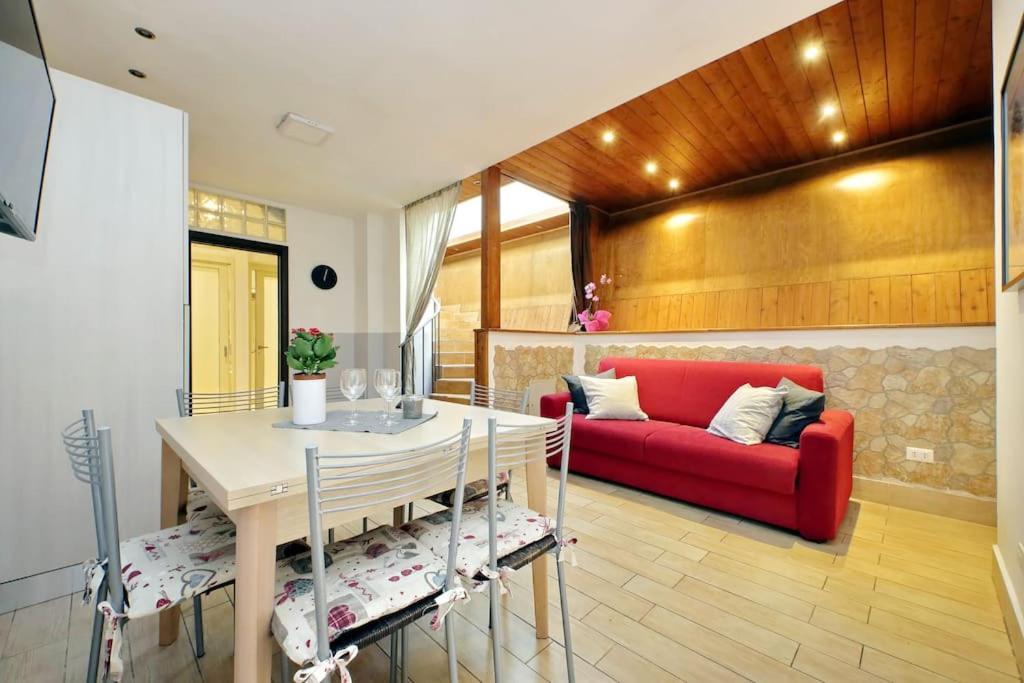 Vatican Flat Spacious Cozy With Court Rome Bagian luar foto
